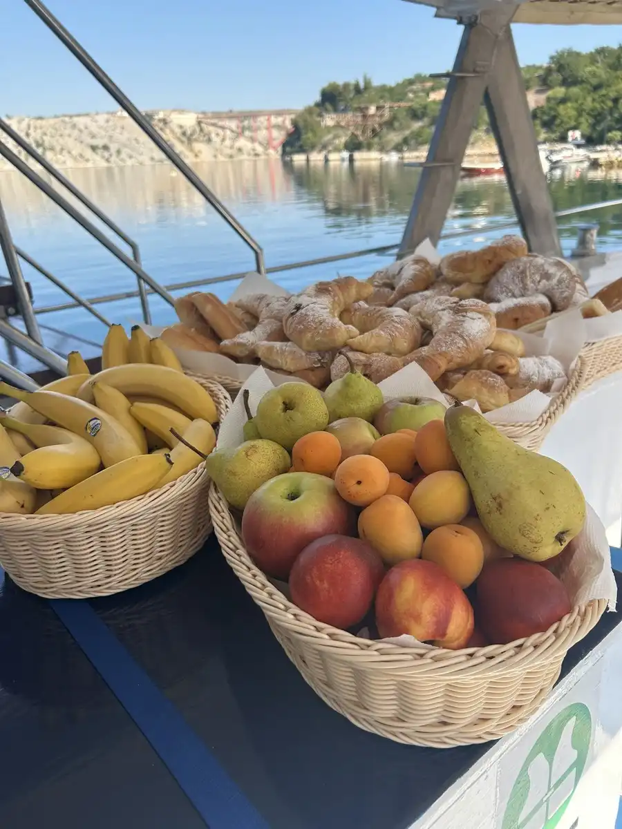 Maslenica Boat Excursions